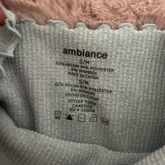 Grey Tank Crop Top - Picture 3 of 3